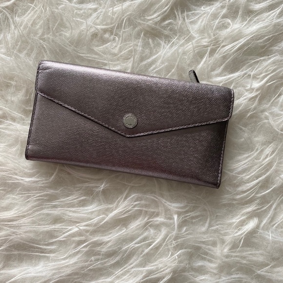 Michael Kors Tri Color Wallet - Picture 1 of 8